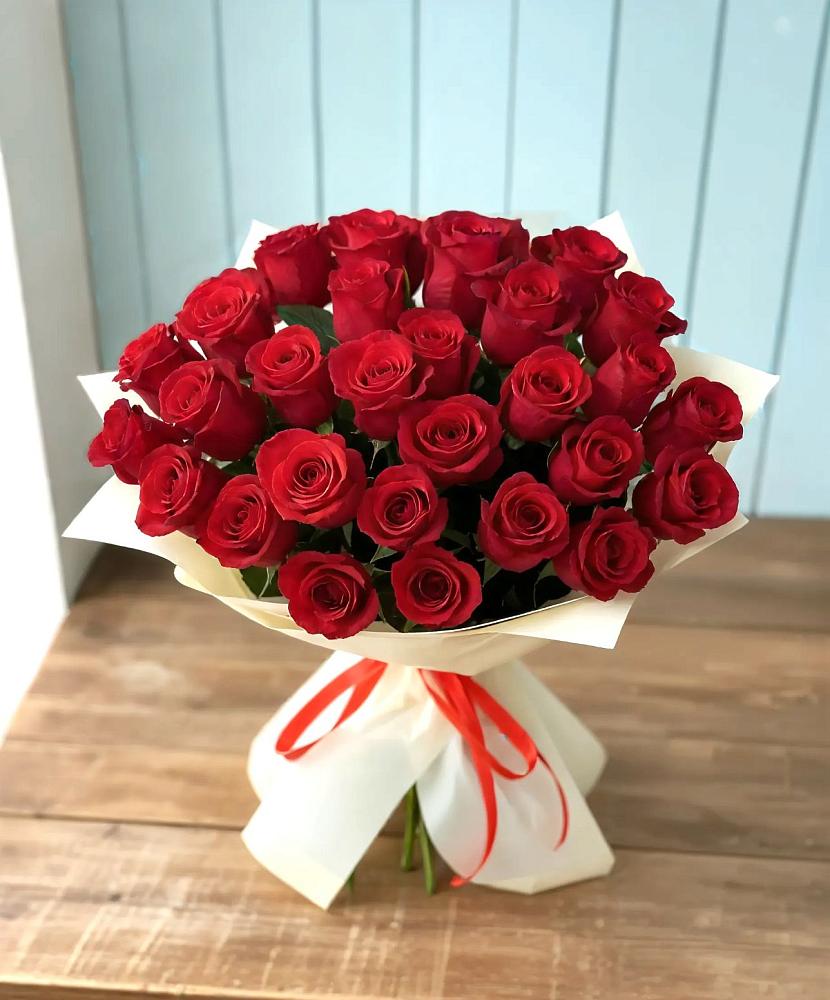 Букет 29 Красных роз в Изоплите