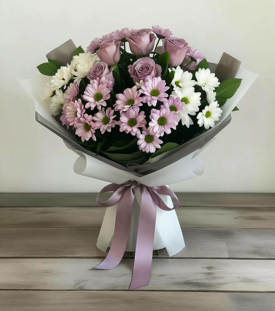 Букет цветов из: Хризантемы и Розы в Изоплите
