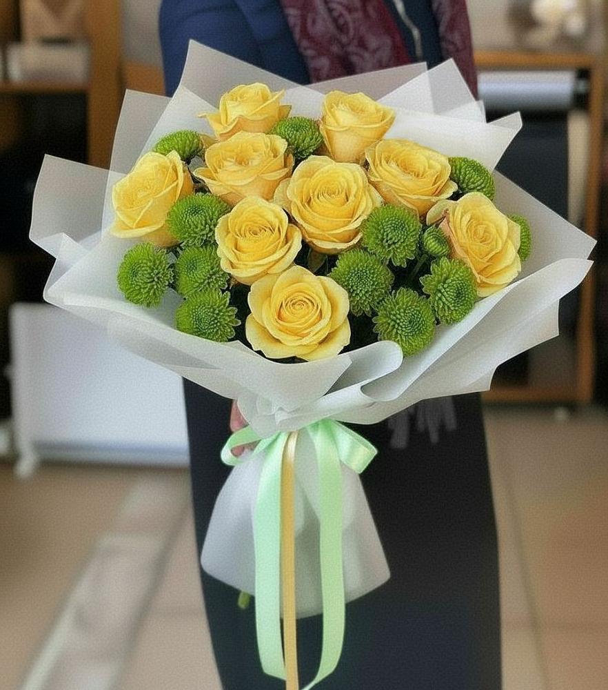 Букет цветов из: Хризантемы и Розы в Изоплите