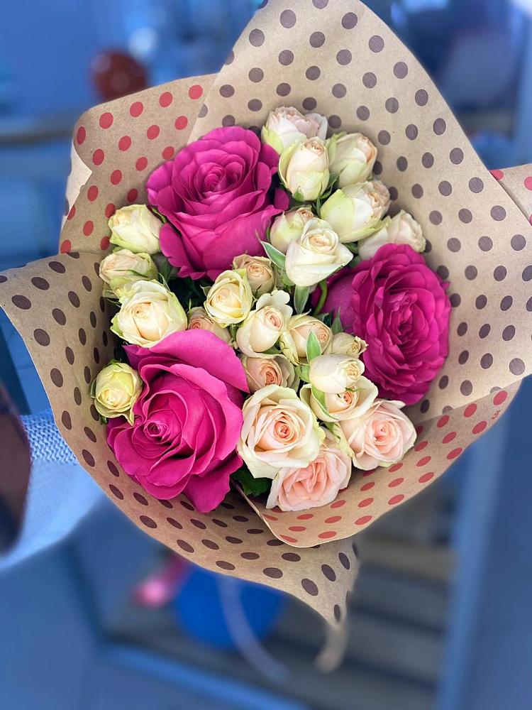 Букет цветов из: Розы в Изоплите