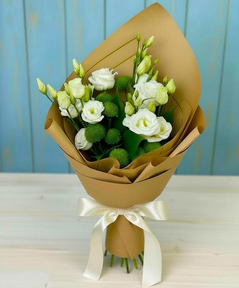 Букет цветов из: Хризантемы и Лизиантусы в Изоплите