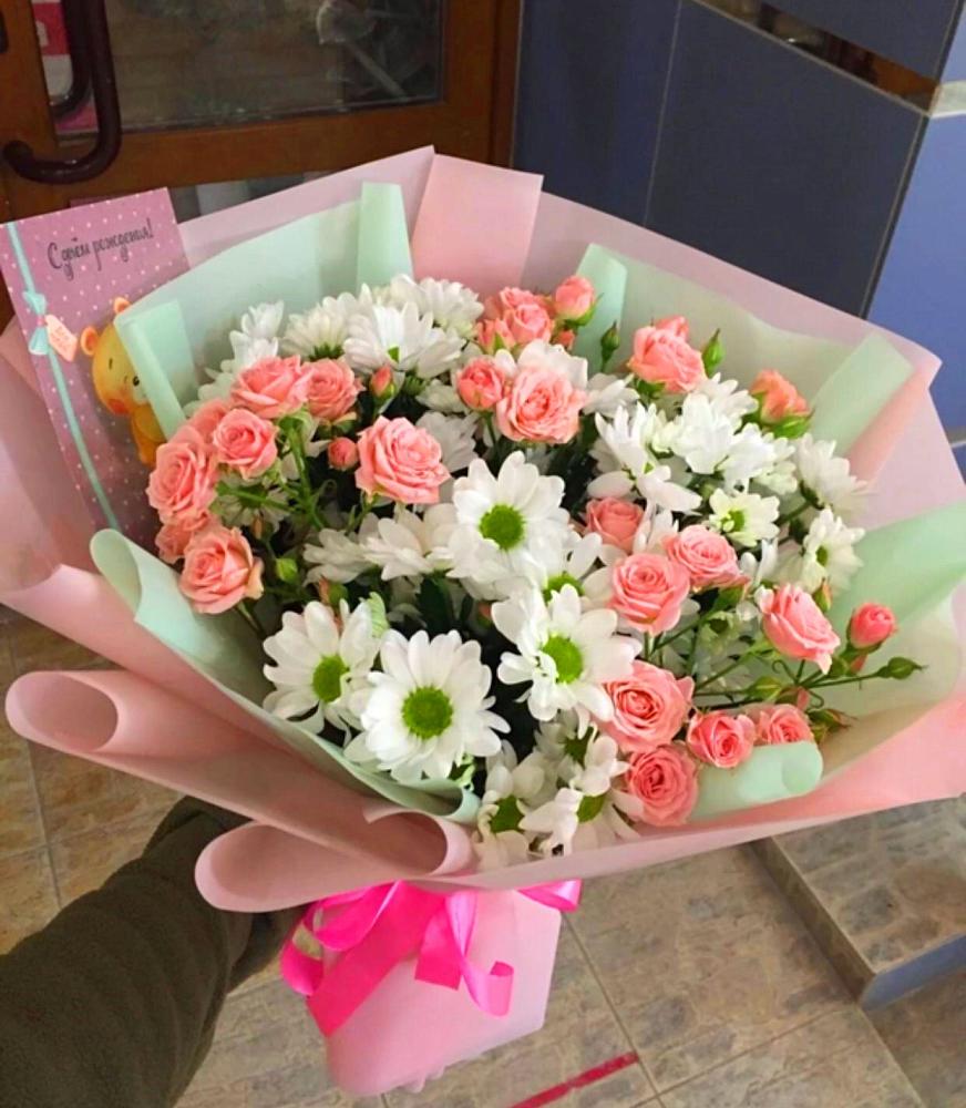 Букет цветов из: Розы и Хризантемы в Изоплите