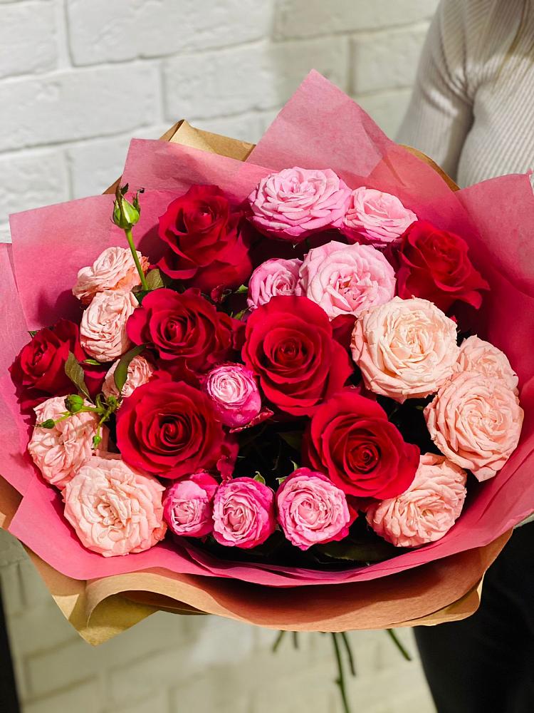 Букет цветов из: Розы в Изоплите