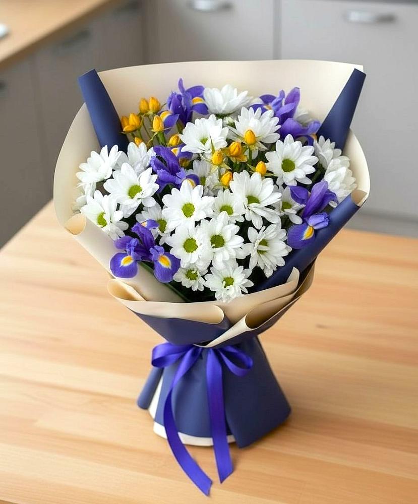 Букет цветов из: Розы, Ирисы и Хризантемы в Изоплите