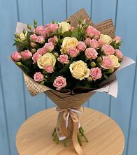 Букет цветов из:  Розы в Изоплите