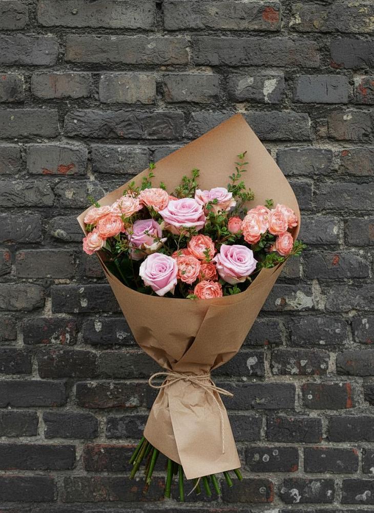 Букет цветов из: Розы в Изоплите