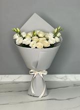 Букет цветов из:  Розы и Лизиантусы #REPLACE_PRED# Изоплите